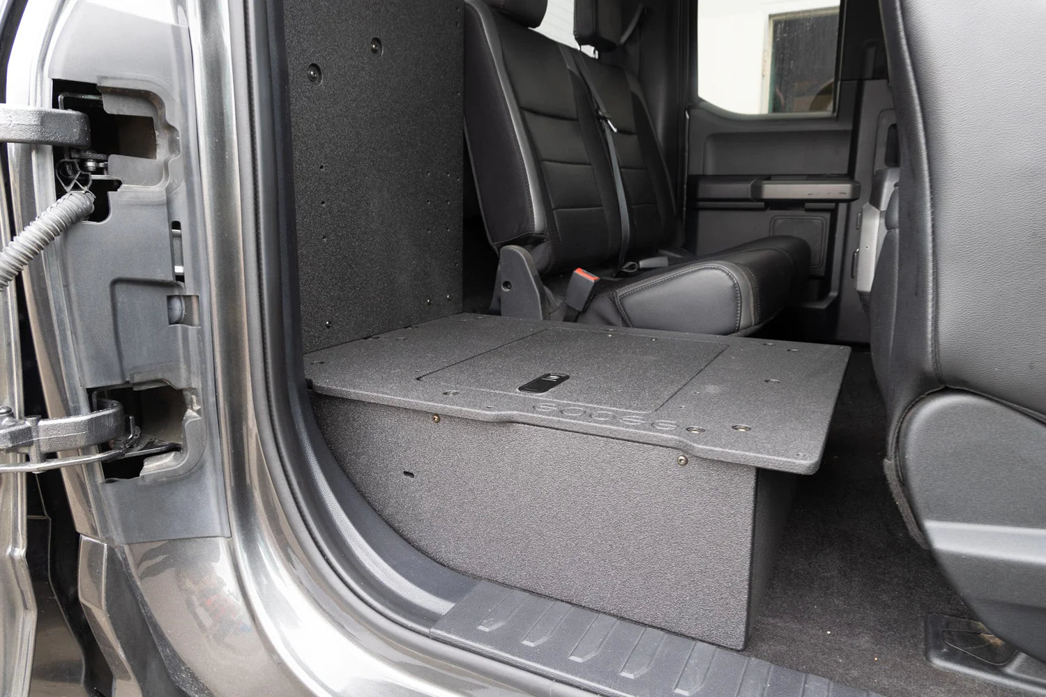 Ford F150 2015-Present 13th & 14th Gen Supercab - Second Row Seat Delete Plate System