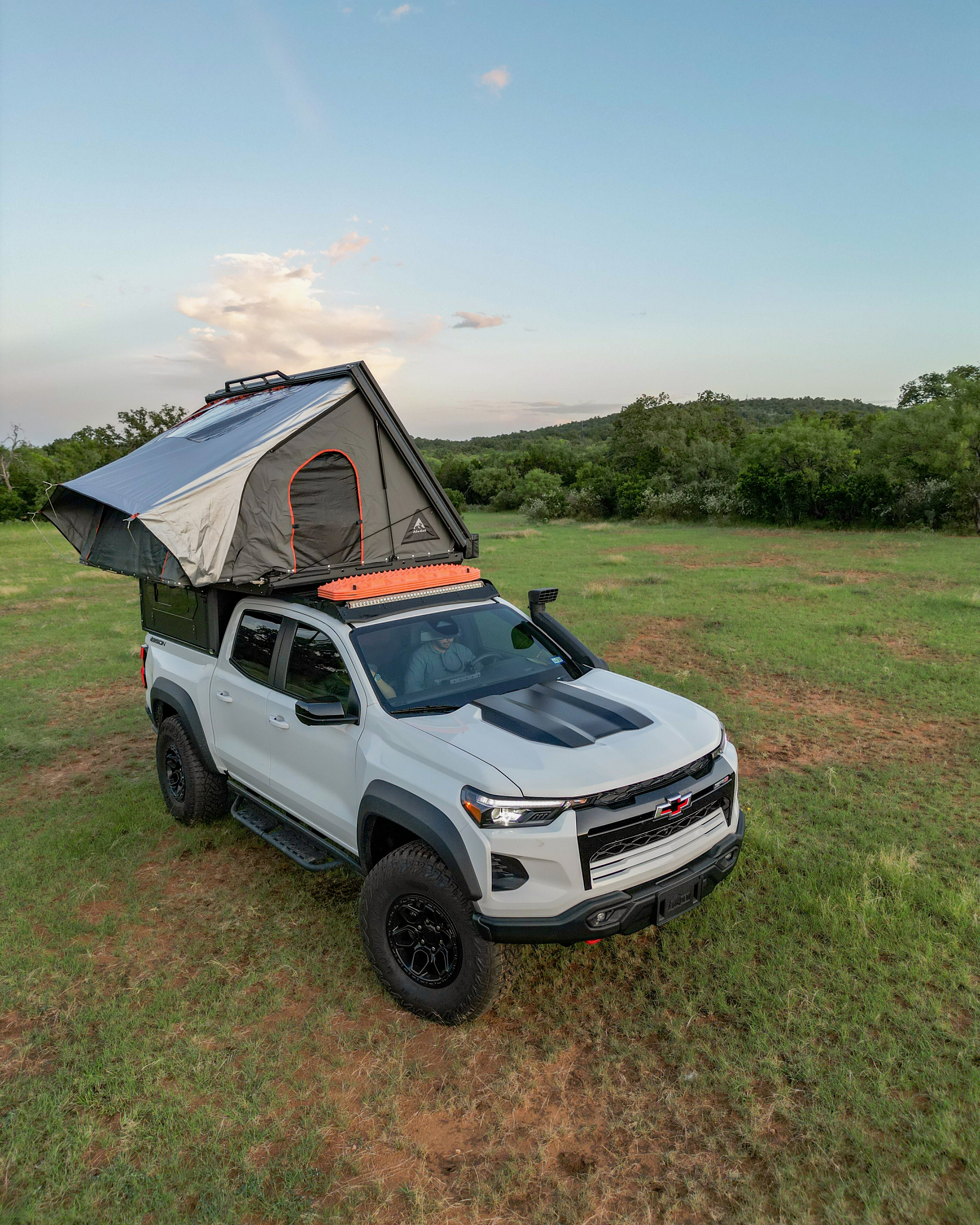 Alu-Cab ModCap Camper / Midsize 5' Bed Trucks