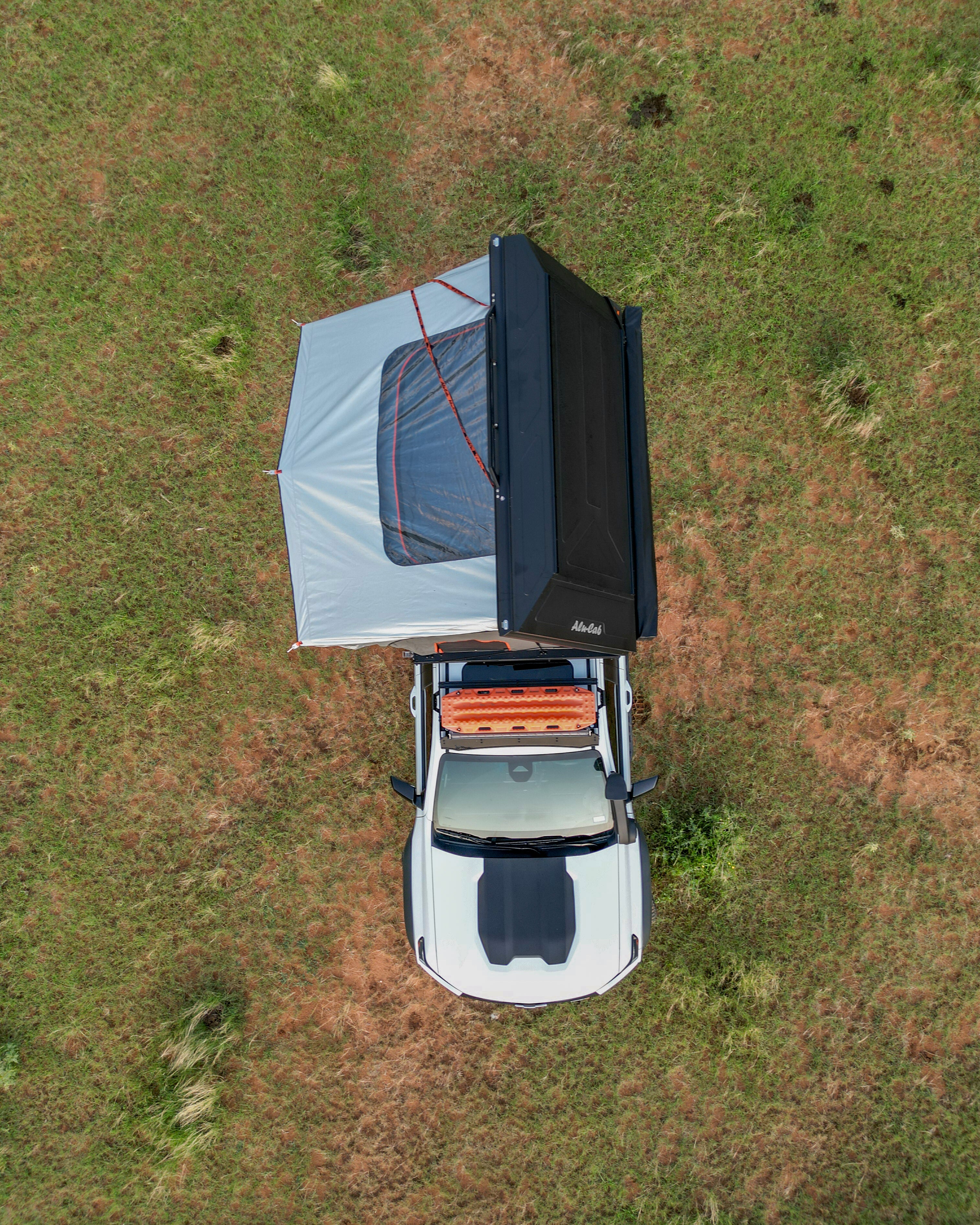 Alu-Cab ModCap Camper / Midsize 5' Bed Trucks