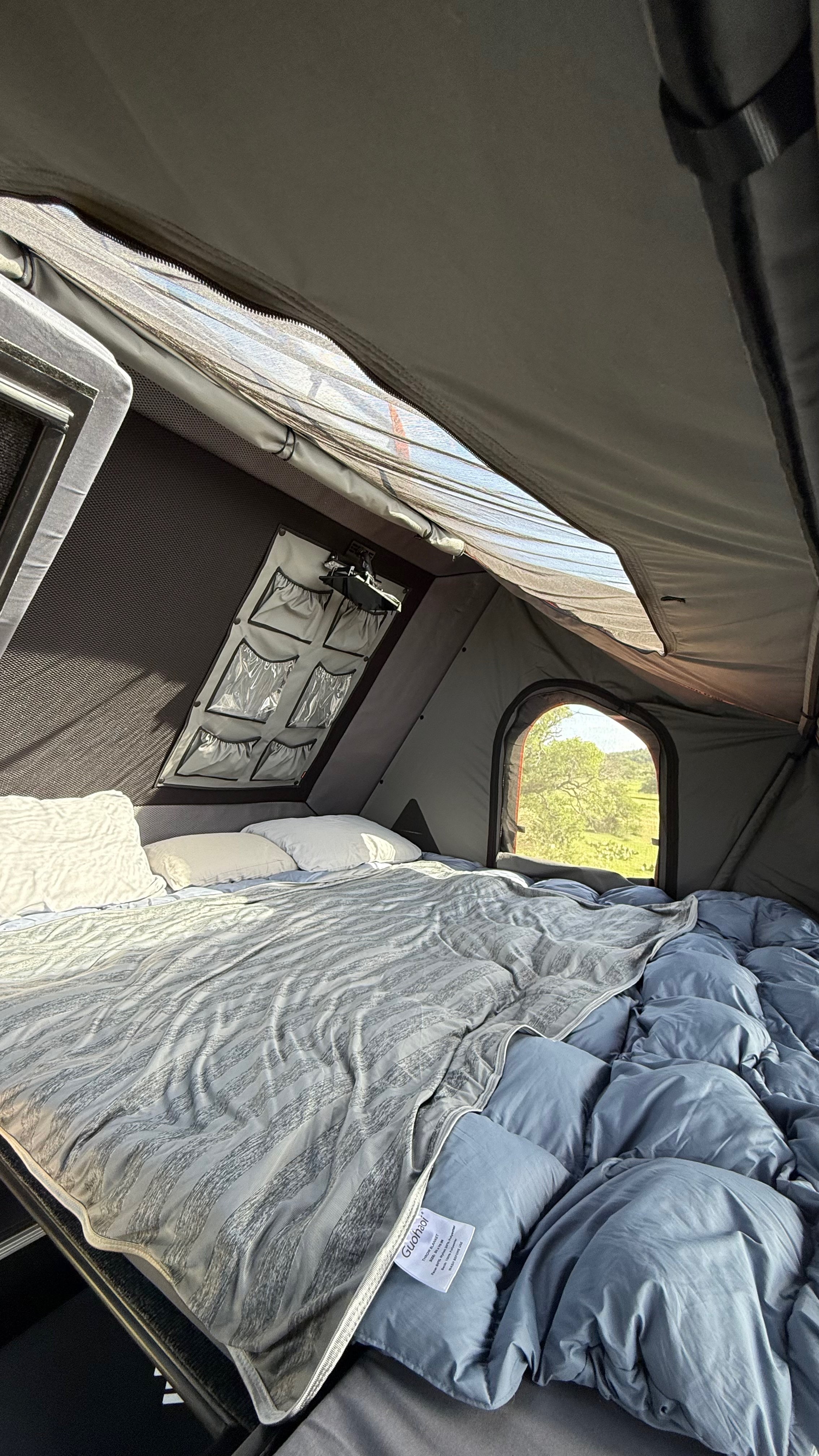 Alu-Cab ModCap Camper / Midsize 5' Bed Trucks