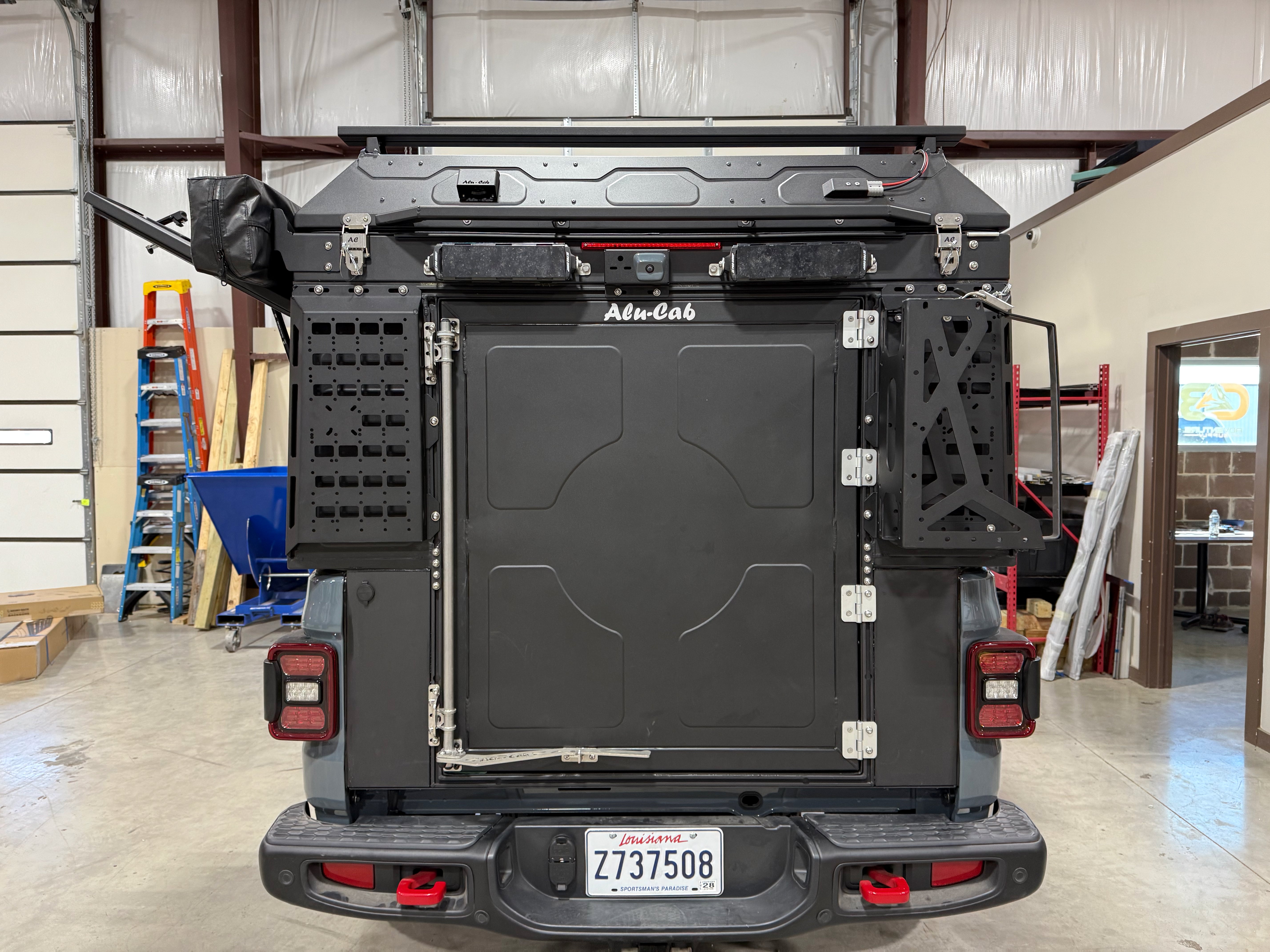 Alu-Cab ModCap Camper / Midsize 5' Bed Trucks