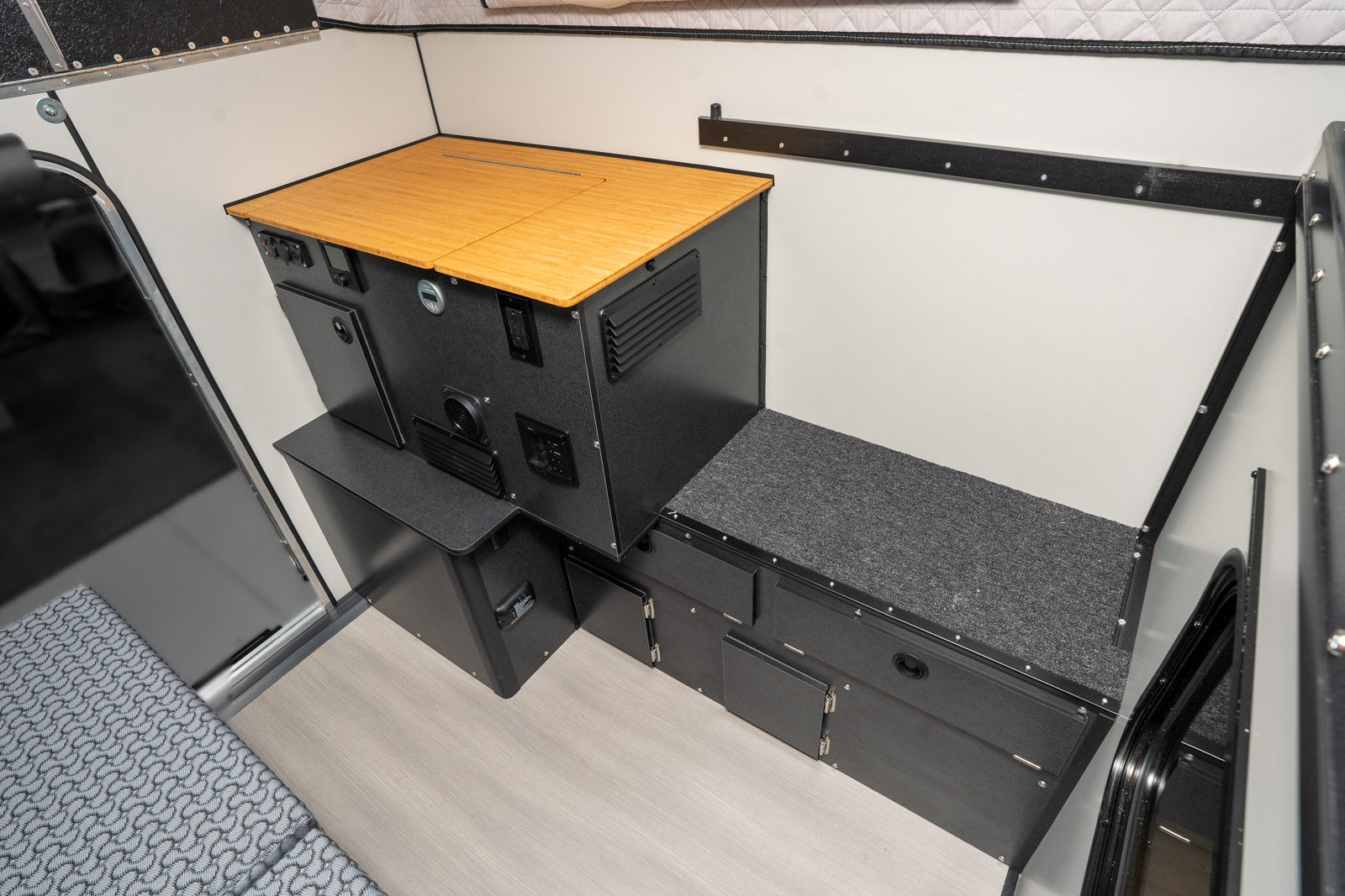 2026 Raven Base With Roll Over Couch