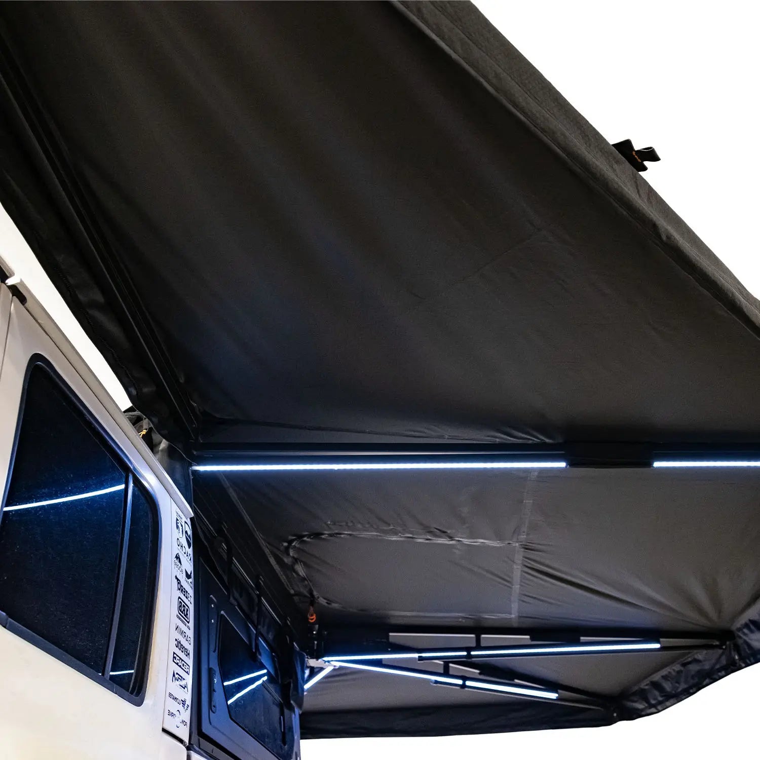 23Zero Onyx Freestanding 270 Awning - Driver (Left) Side — CB 23Zero Onyx Freestanding 270 Awning - Driver (Left) Side — CB