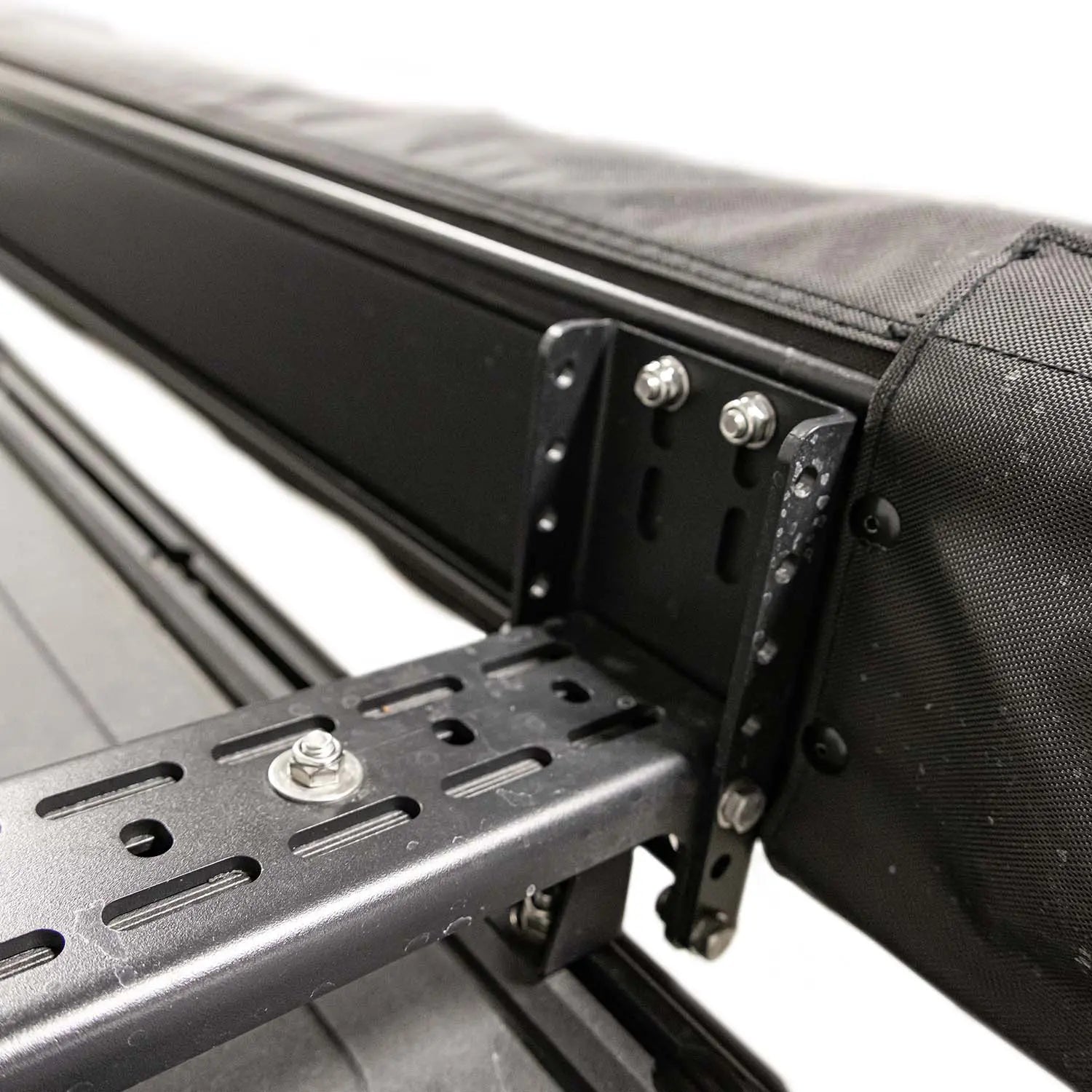 23Zero Onyx Freestanding 270 Awning - Driver (Left) Side — CB 23Zero Onyx Freestanding 270 Awning - Driver (Left) Side — CB
