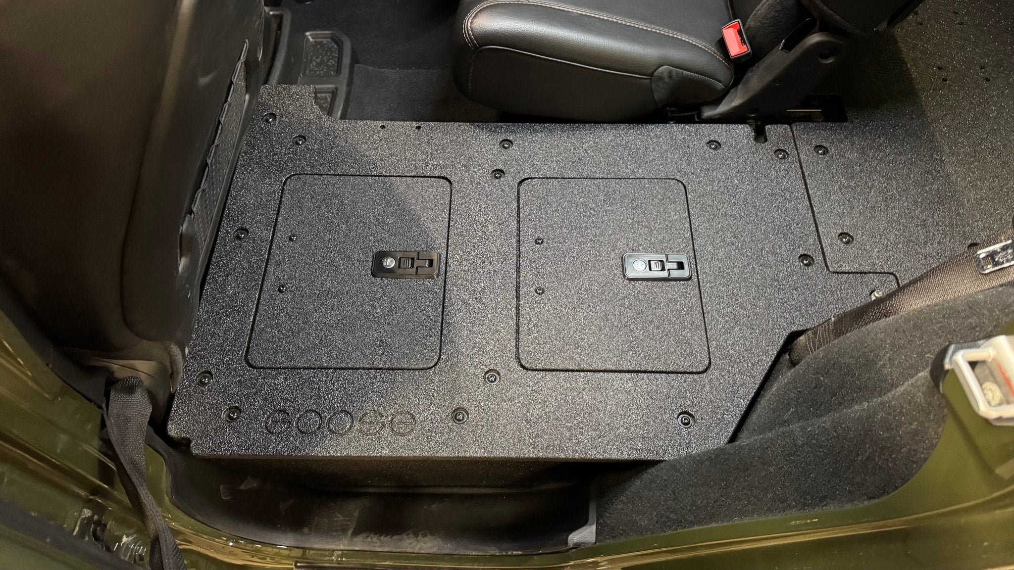 Jeep Wrangler 2024-Present JLU 4 Door - Second Row Seat Delete Plate System - V2