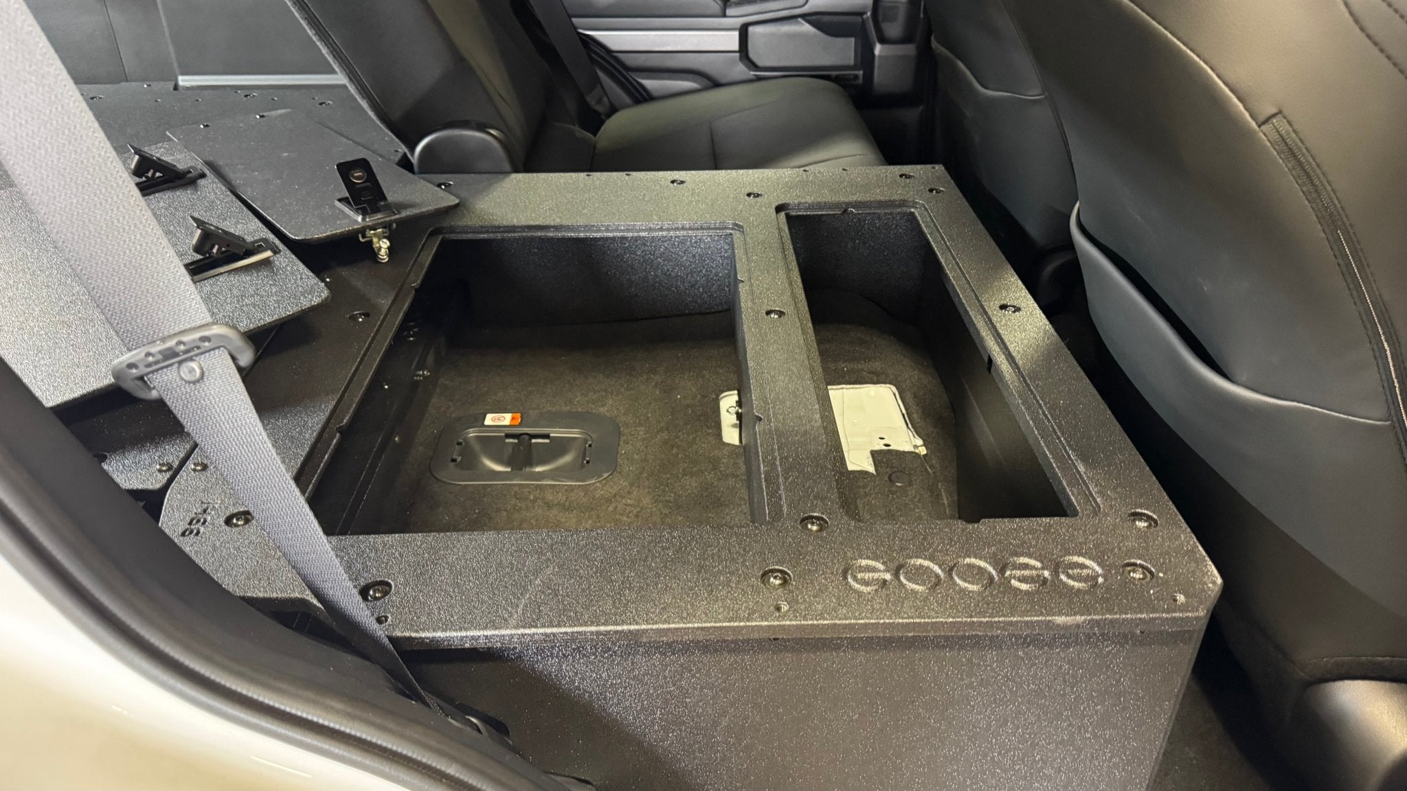 Toyota - 4Runner - 2025-Present - 6th Gen - Hybrid - Plate Based Seat Delete