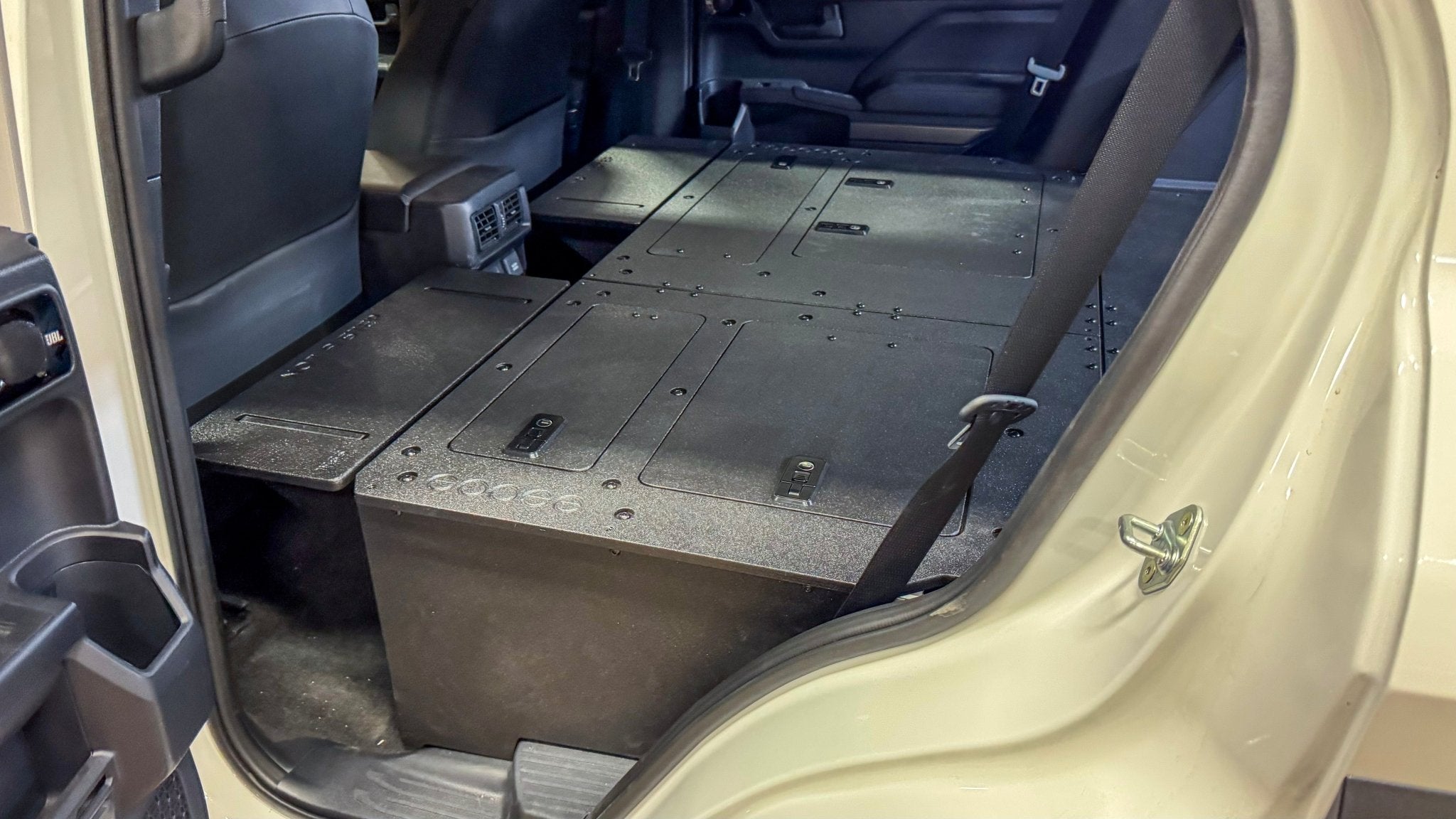 Toyota - 4Runner - 2025-Present - 6th Gen - Hybrid - Plate Based Seat Delete