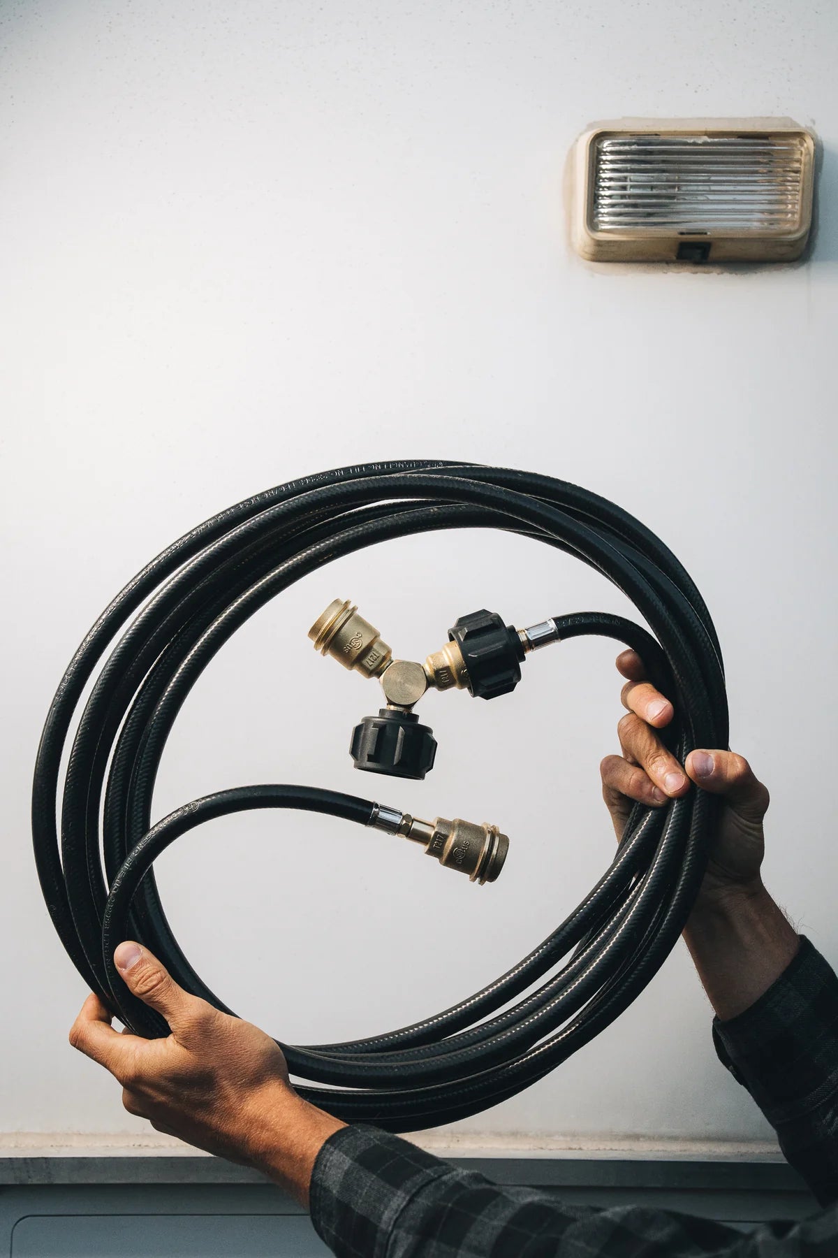 Howl Y-Splitter and X-Tension Hose