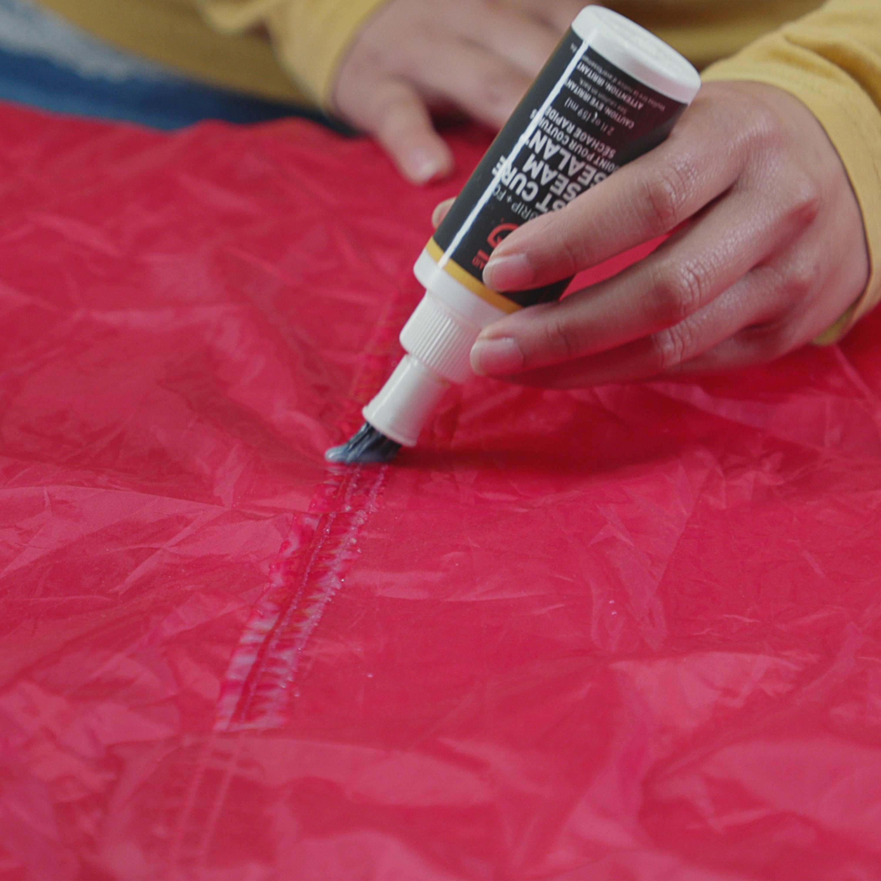 Gear Aid Seam Grip Sealer and Adhesive - Repairs Nylon, Canvas, Seams, and  Holes
