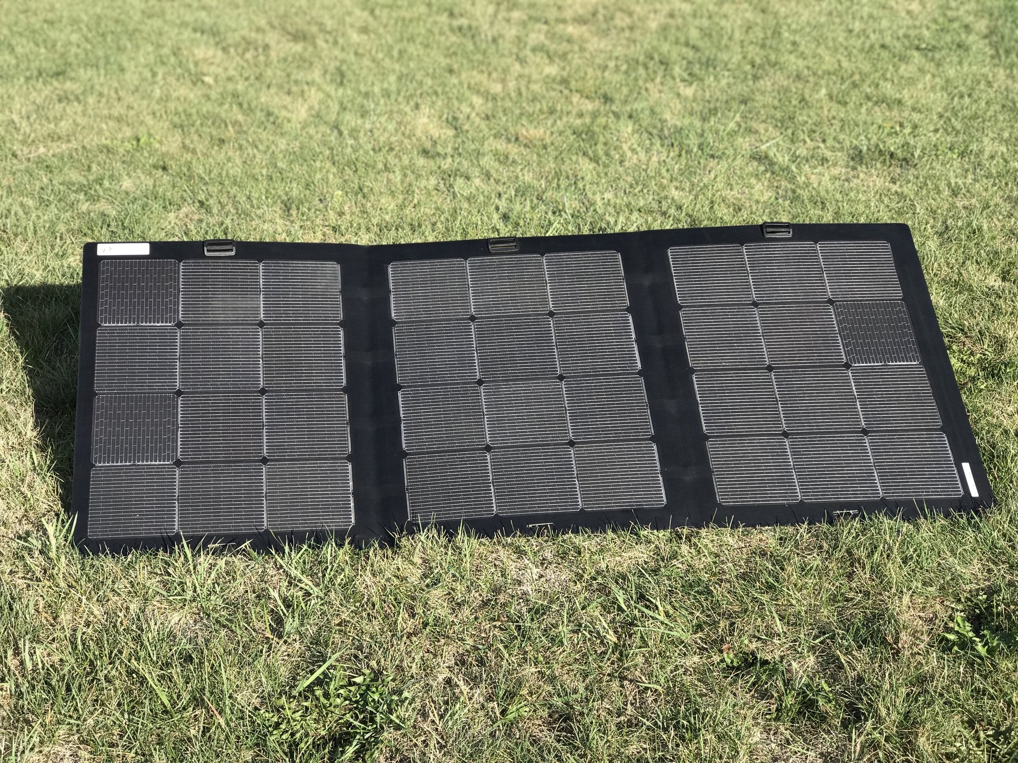 4thD 170 Watt Portable Solar Panel with Merlin Grid