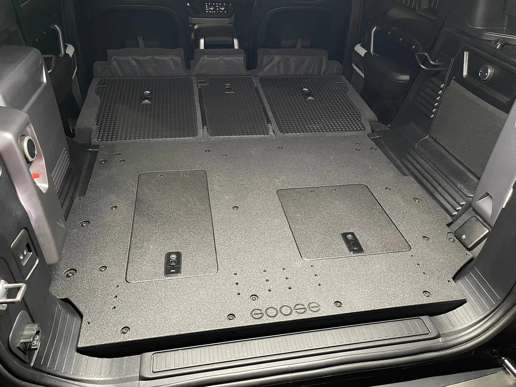 Land Rover Defender 2020-Present L663 - Rear Plate System