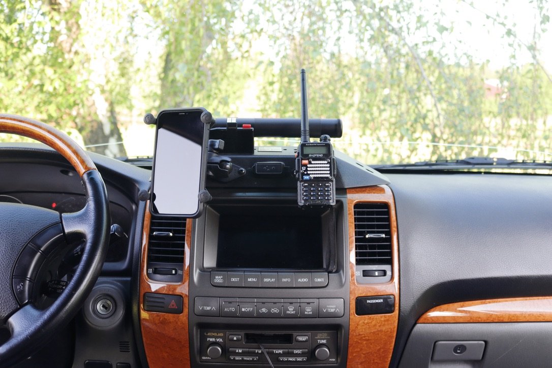 Lexus GX470 Powered Accessory Mount by Expedition Essentials